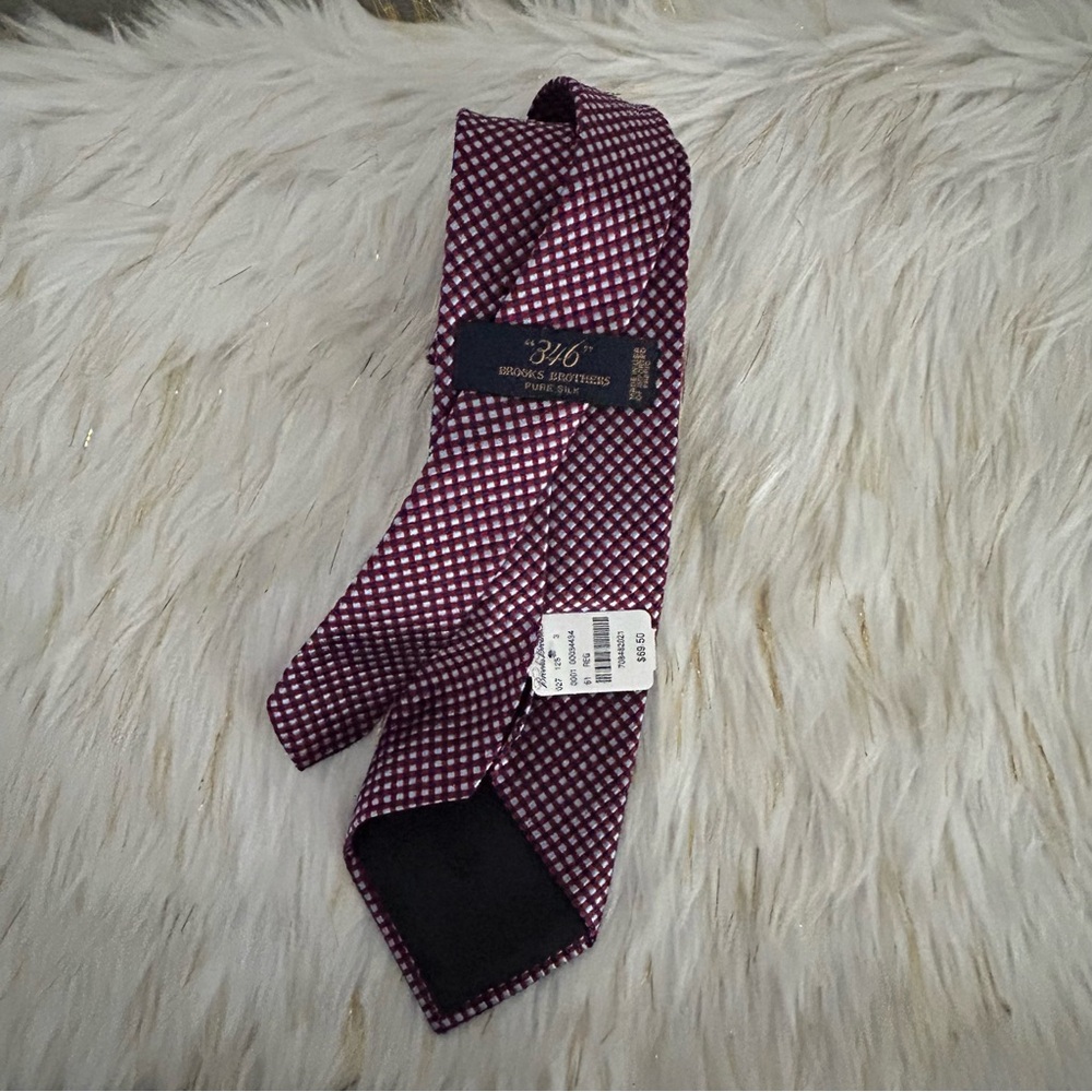 New Brooks Brothers Checkered Silk Tie - Picture 4 of 4